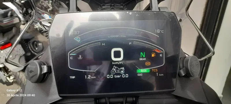 Voge Valico 900DSX (2024 - 26) (5)