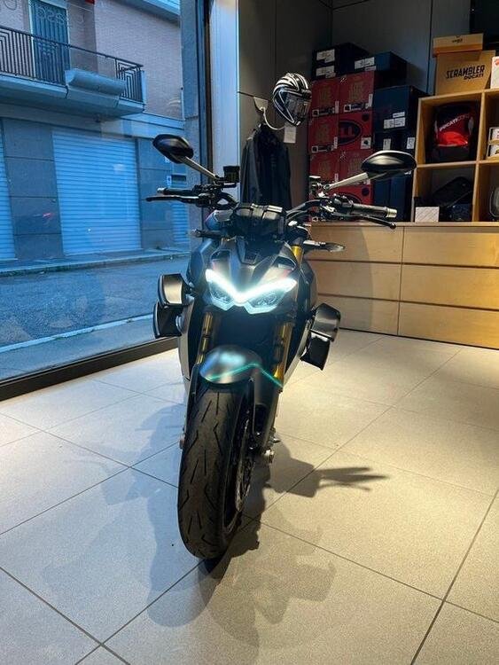 Ducati Streetfighter V4 1100 SP (2022) (3)