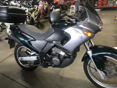 Aprilia Pegaso 650 IE (2001 - 02) usata
