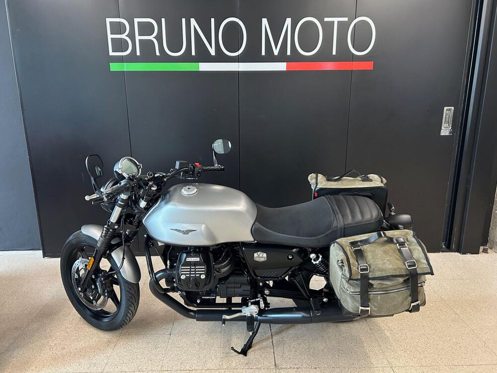 Moto Guzzi V7 Stone (2021 - 24) (2)