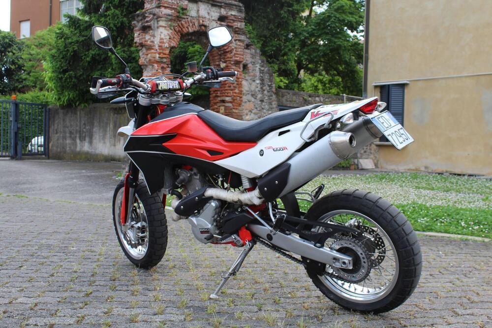 Swm RS 650 R (2015 - 16) (3)