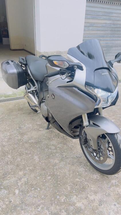 Honda VFR 1200 F ABS (2009 - 16) (4)