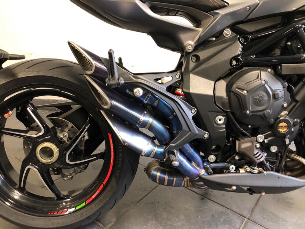 MV Agusta Brutale 800 RR (2021 - 24) (2)