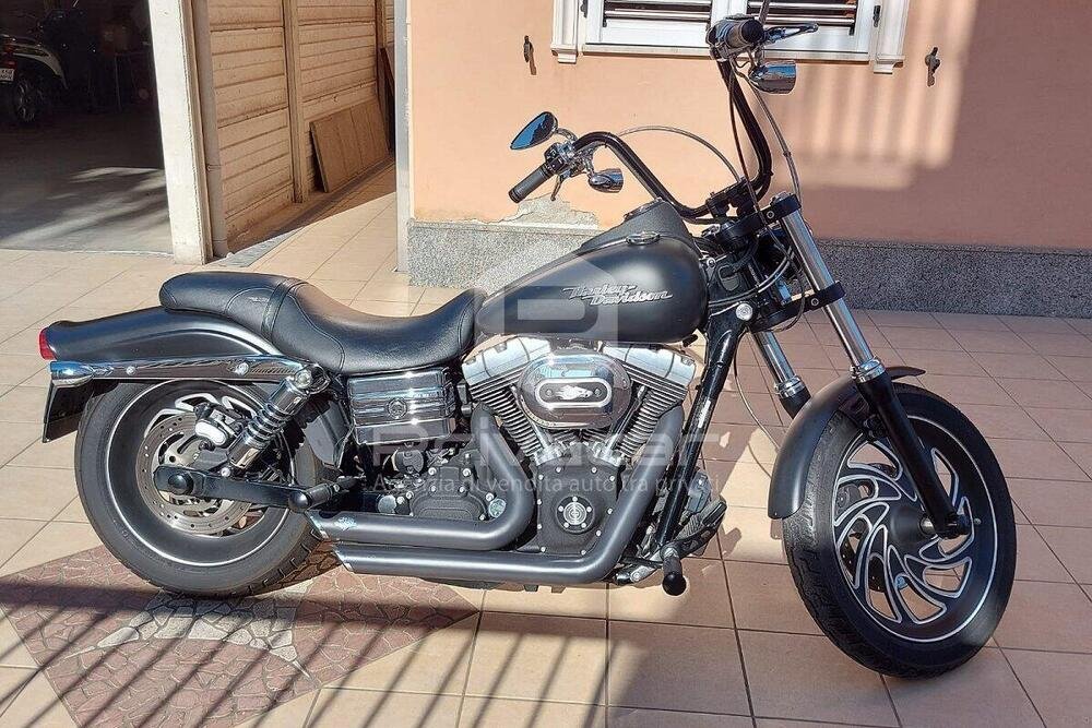 Harley-Davidson 1584 Street Bob (2007) - FXDB (3)