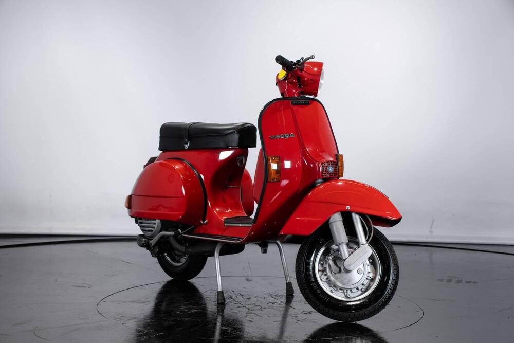 Piaggio VESPA P 200 E (4)