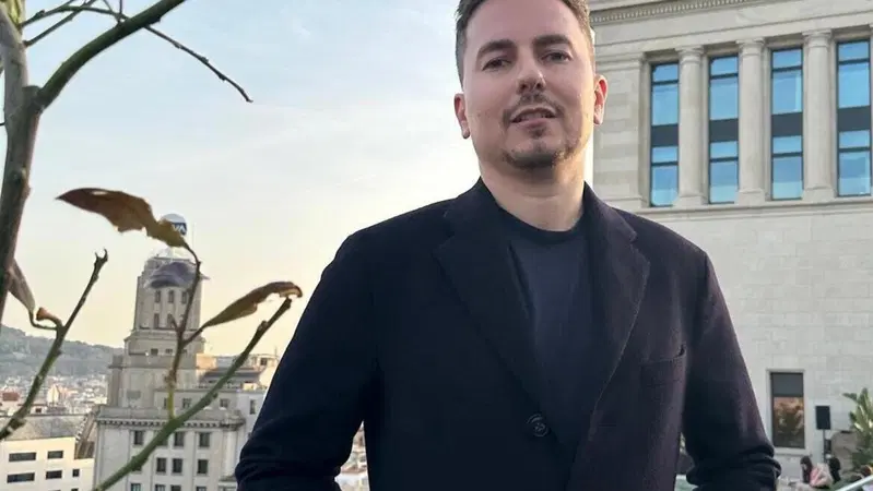 MotoGP 2024. Jorge Lorenzo e il difficile rapporto col padre: "Un hitleriano!". Su Jerez: "Marc Marquez con la GP24 avrebbe vinto". Nella sua top 5 di sempre il primo ha il 46!