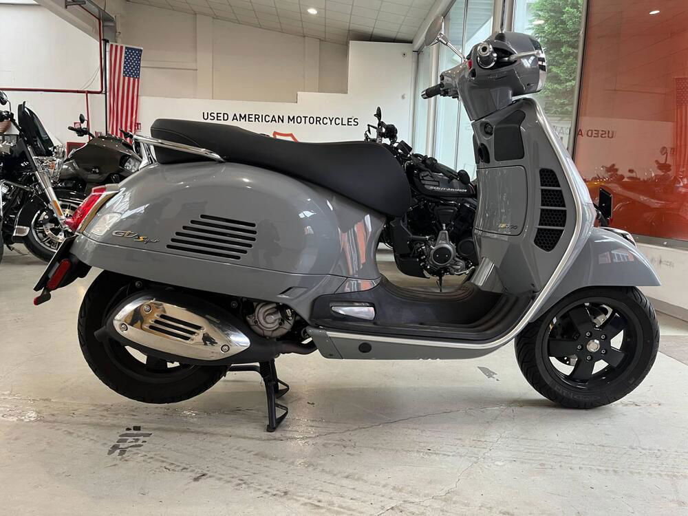 Vespa GTS 300 Super Sport (2017 - 19) (3)