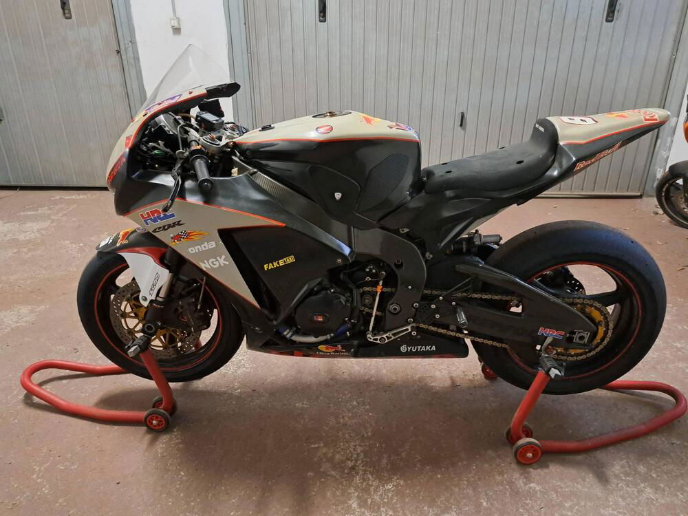 Honda CBR 1000 RR Fireblade (2008 - 11) (5)