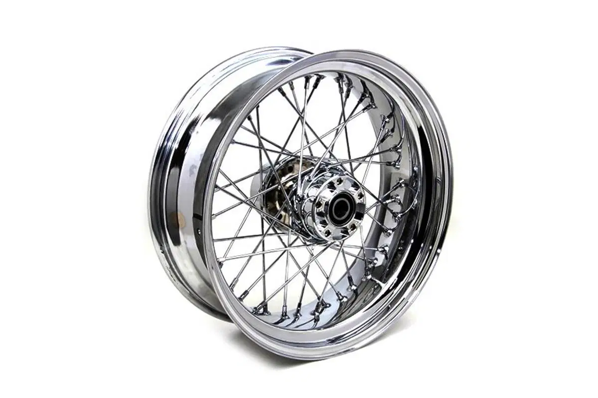 Ruota posteriore a 40 raggi cromata 17x6 per Dyna 