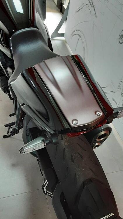 Honda CB 1000 R Black Edition (2021 - 24) (3)