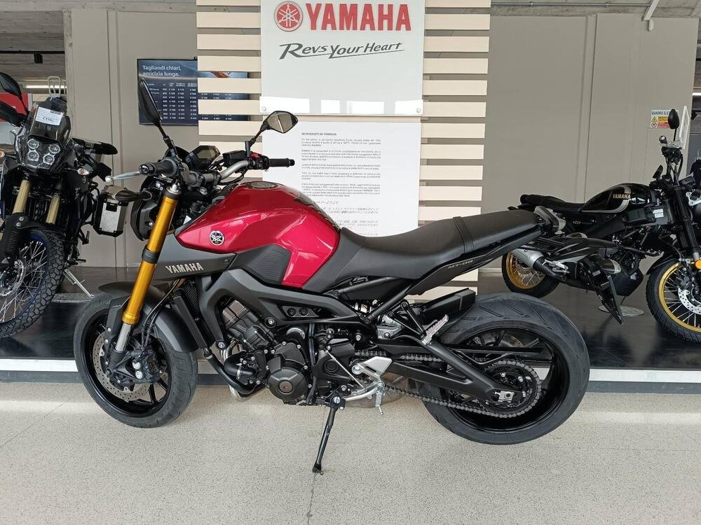Yamaha MT-09 ABS (2016) (4)