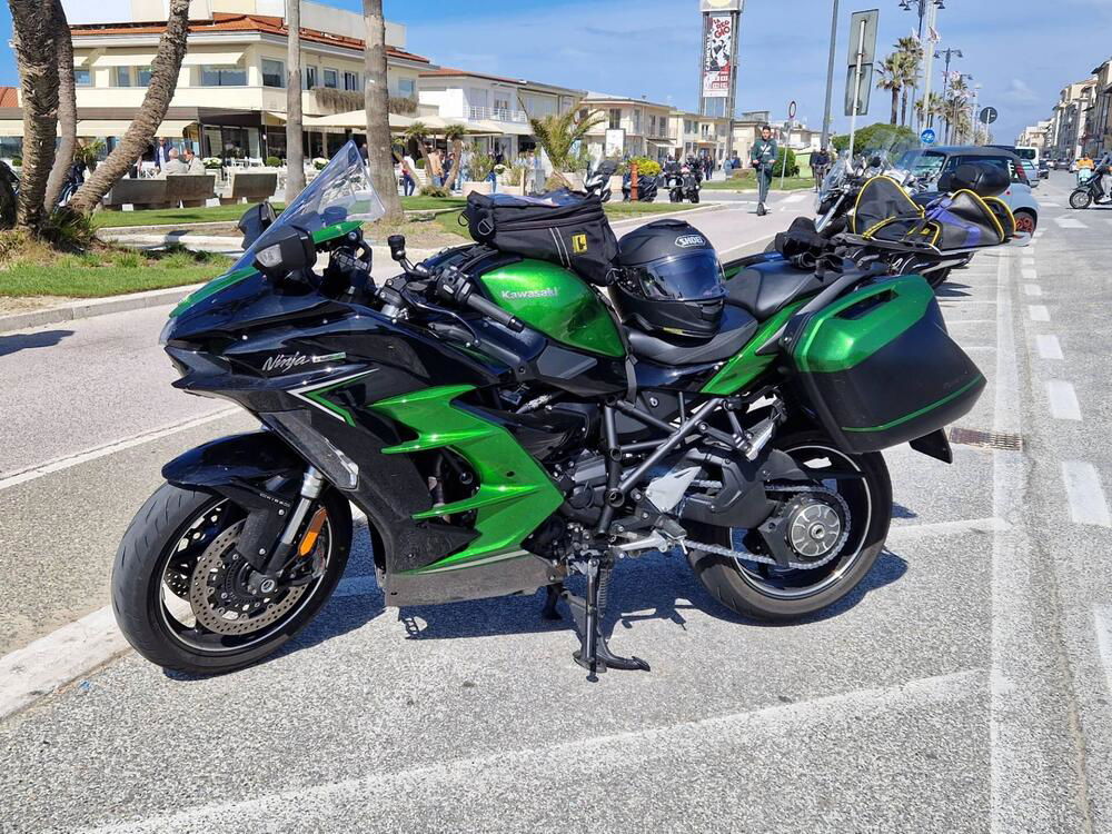 Kawasaki Ninja H2 1000 SX SE Tourer (2022) (3)