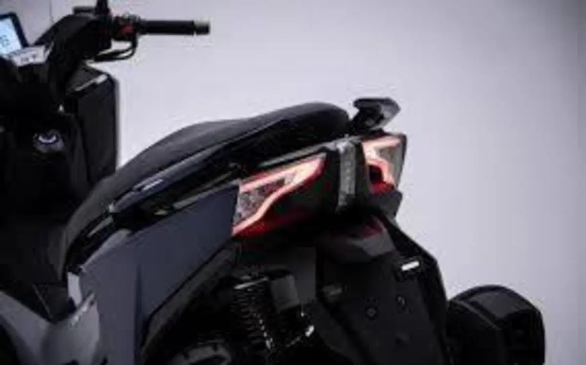 Kymco Downtown 350i GT (2024 - 26) (7)