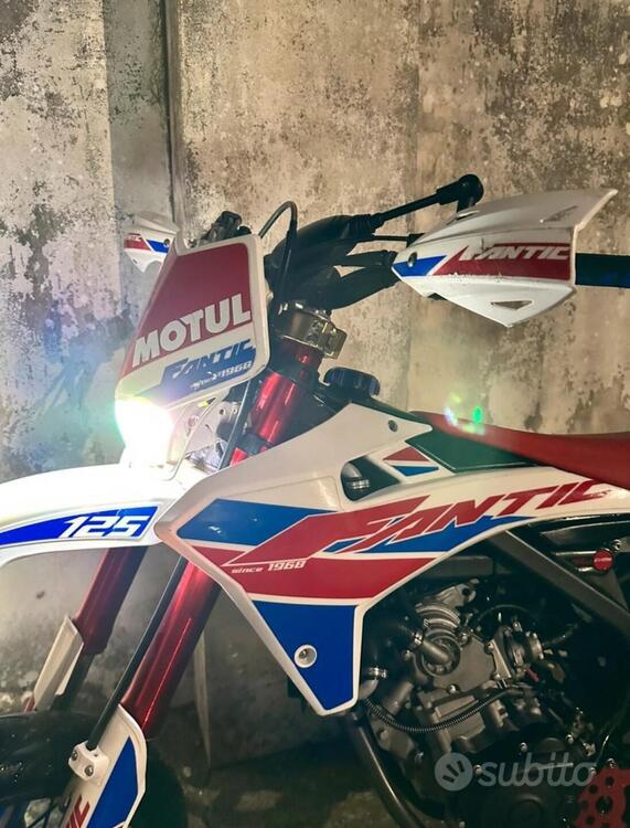 Fantic Motor Motard 125 Casa 4t (2019) (3)