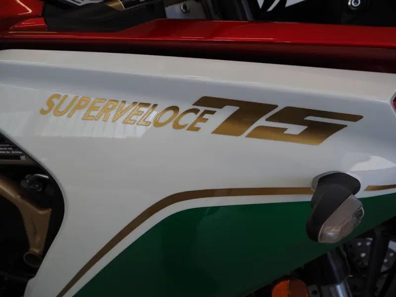 MV Agusta Superveloce 800 75° Anniversario (2020) (3)