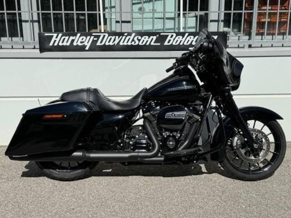 Harley-Davidson 107 Street Glide (2017 - 19) - FLHX