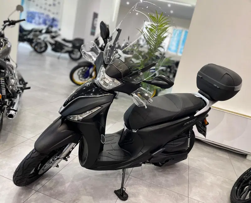Kymco People 200i S (2021 - 26) (2)