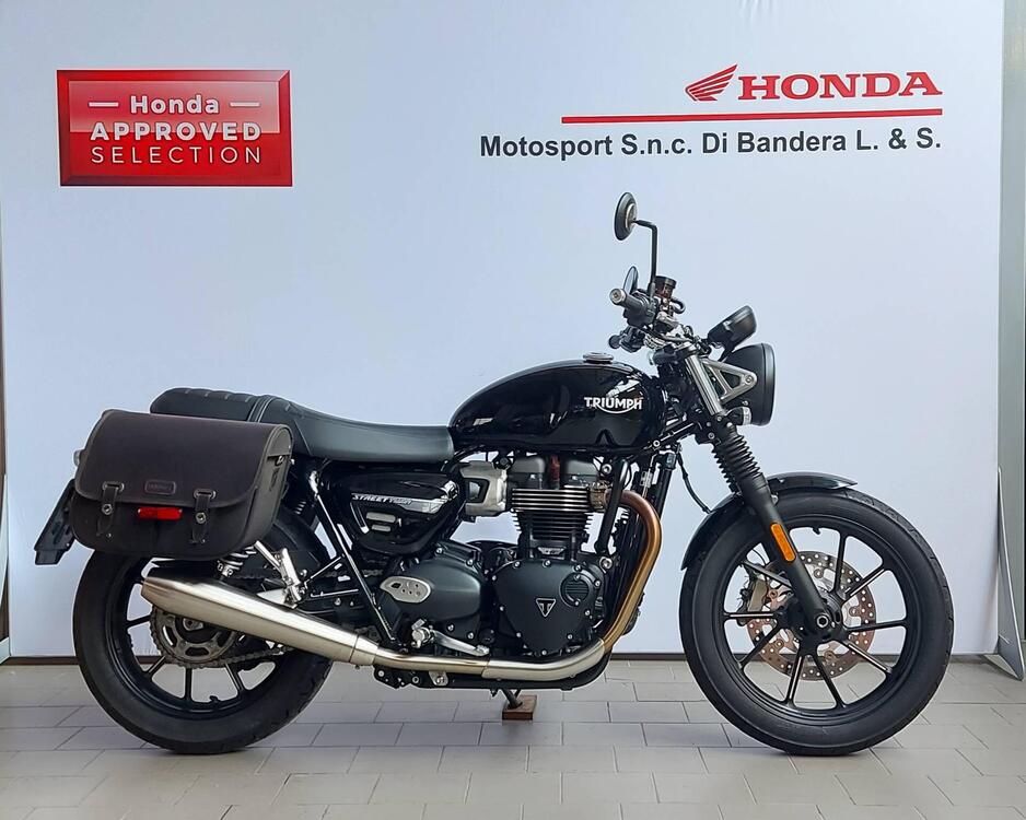 Triumph Street Twin 900 (2021 - 22)