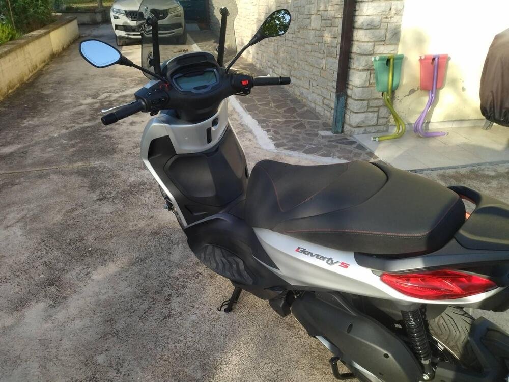 Piaggio Beverly 300 S ABS-ASR (2021 - 24) (3)