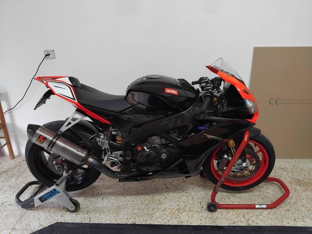 Aprilia RSV4 Factory APRC ABS (2011 - 15)