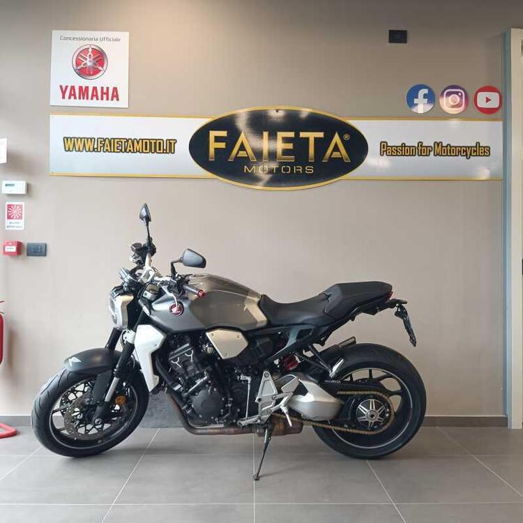 Honda CB 1000 R + Neo Sport Cafè (2019 - 20)