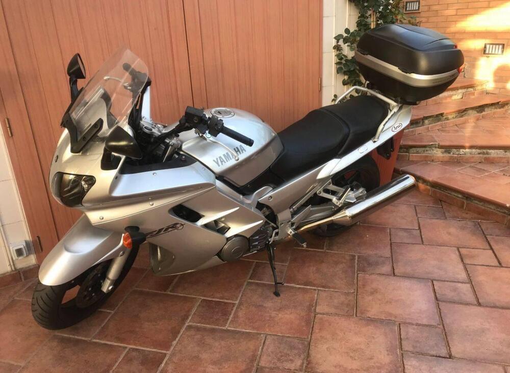 Yamaha FJR 1300 (2004 - 05) (2)