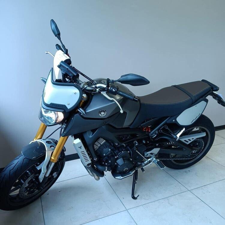 Yamaha MT-09 Sport Tracker (2014 - 16)