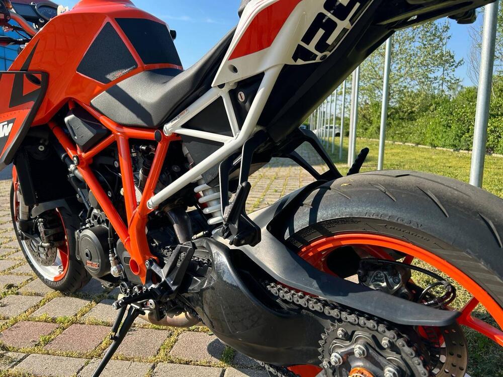 KTM 1290 Super Duke R ABS (2014 - 16) (3)