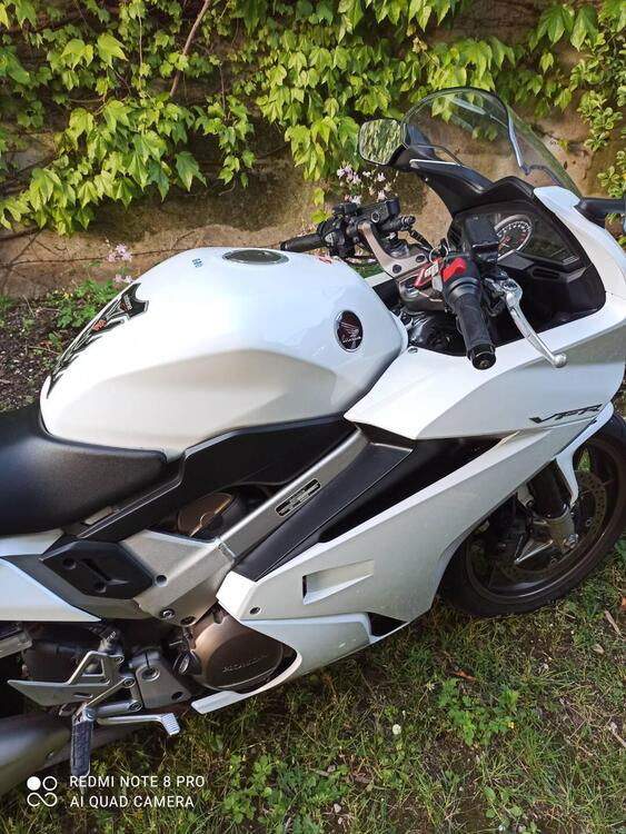 Honda VFR 800 F (2014 - 16) (5)