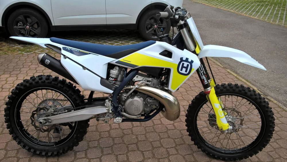 Husqvarna TC 250 (2021) (3)