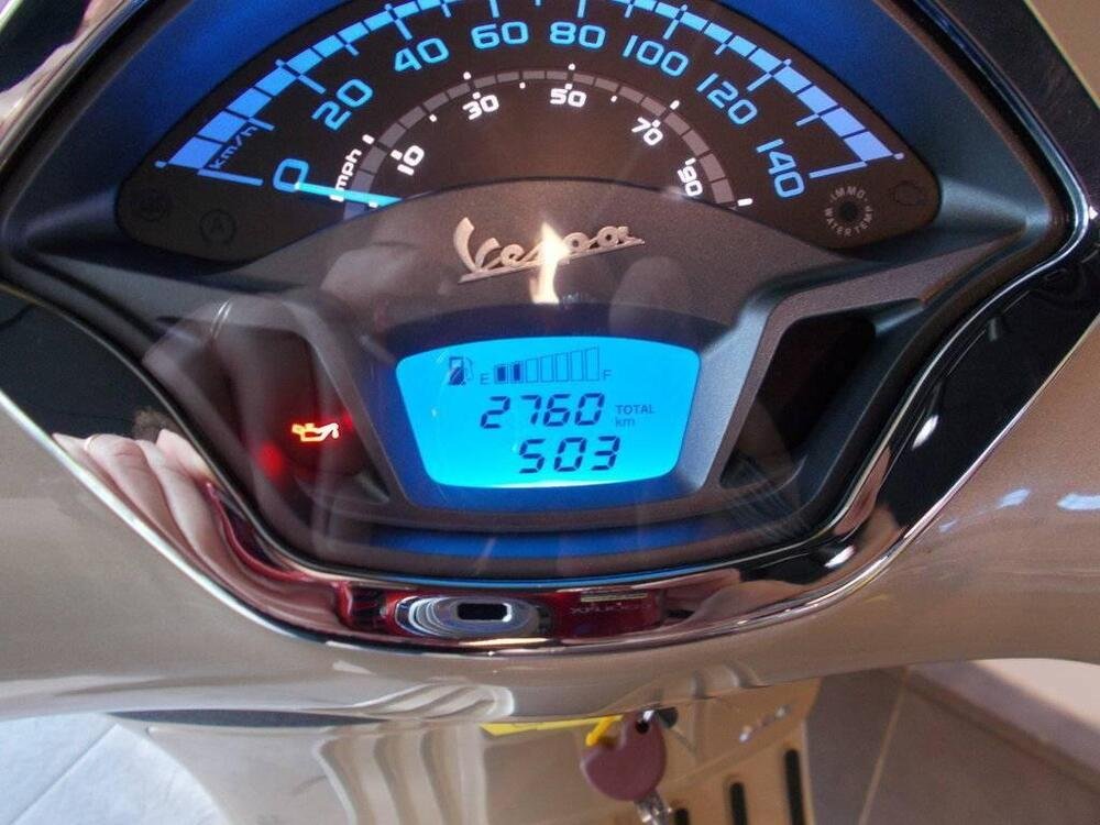 Vespa GTS 125 Touring (2017 - 18) (5)