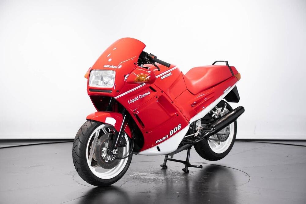 Ducati PASO 906 (2)
