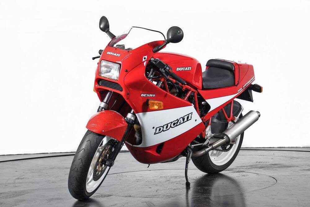 Ducati 900 SUPERSPORT (2)