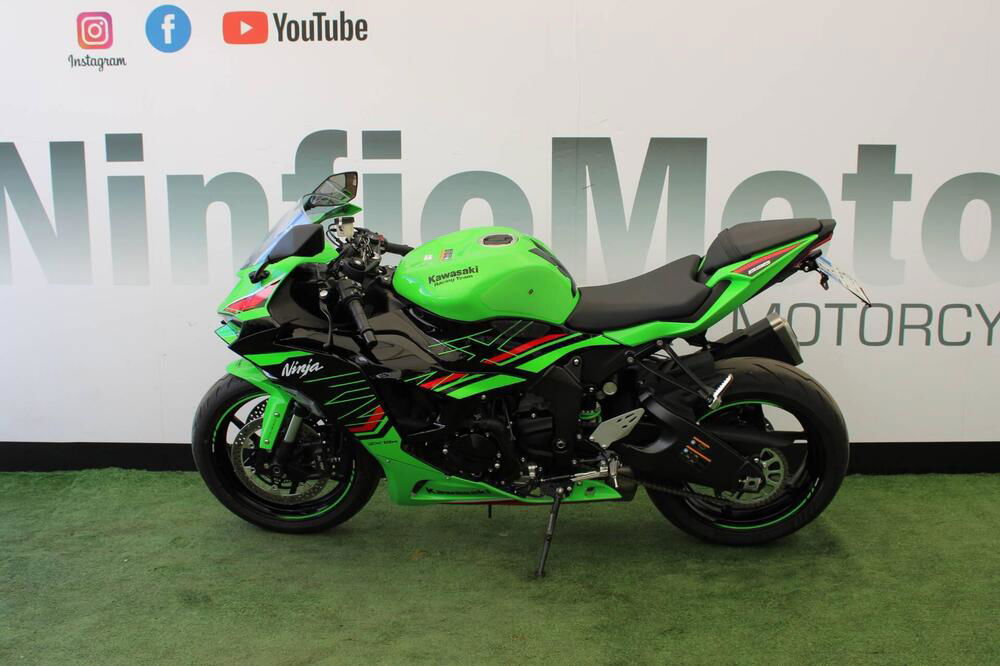 Kawasaki Ninja 636 ZX-6R (2024) (4)