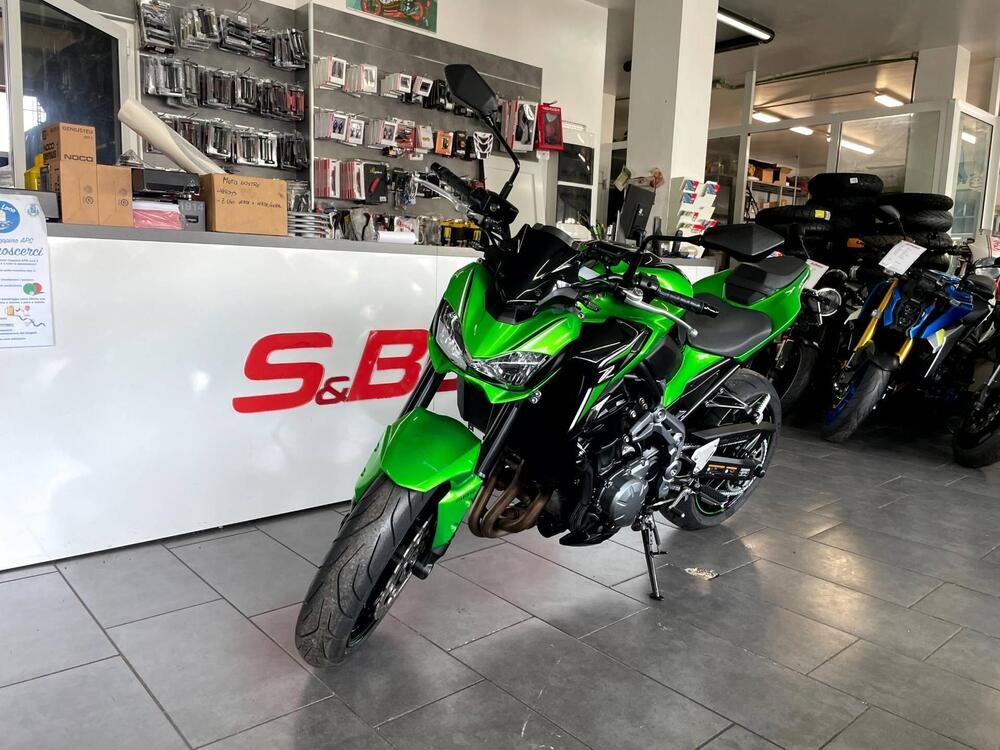 Kawasaki Z 900 (2017 - 18) (2)