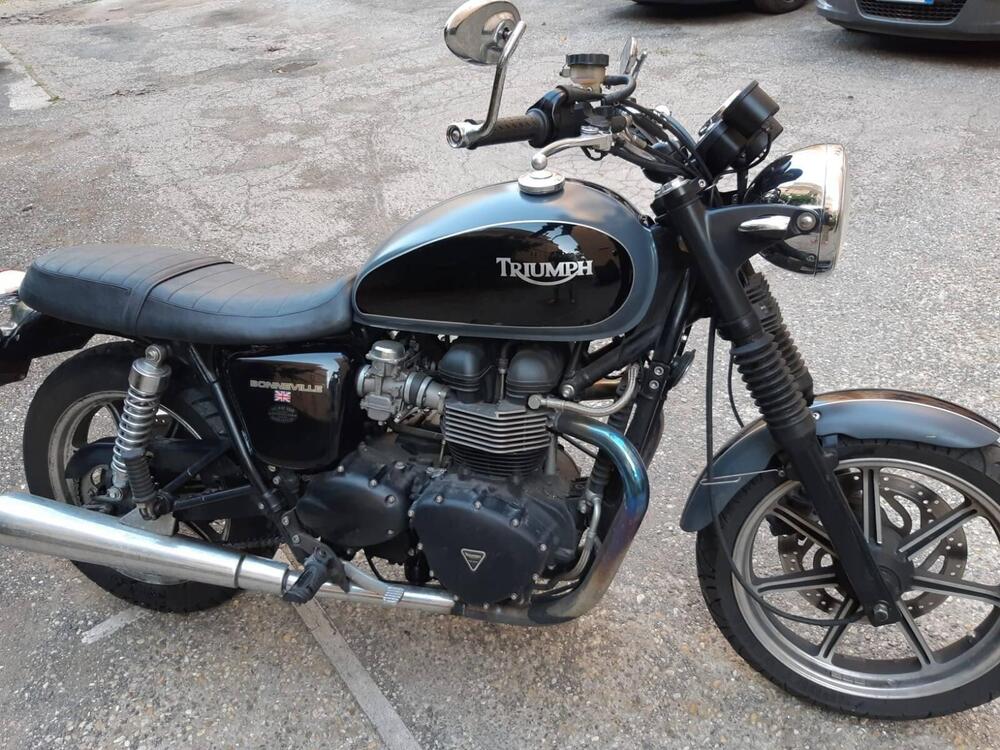 Triumph Bonneville SE (2009 - 13) (2)