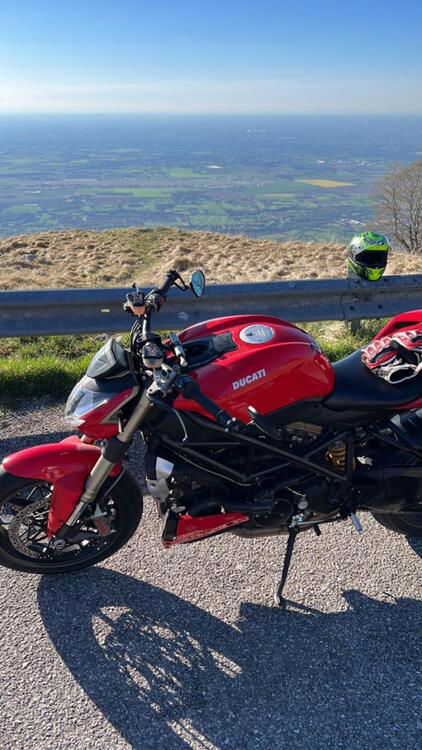 Ducati Streetfighter (2009 - 12) (4)