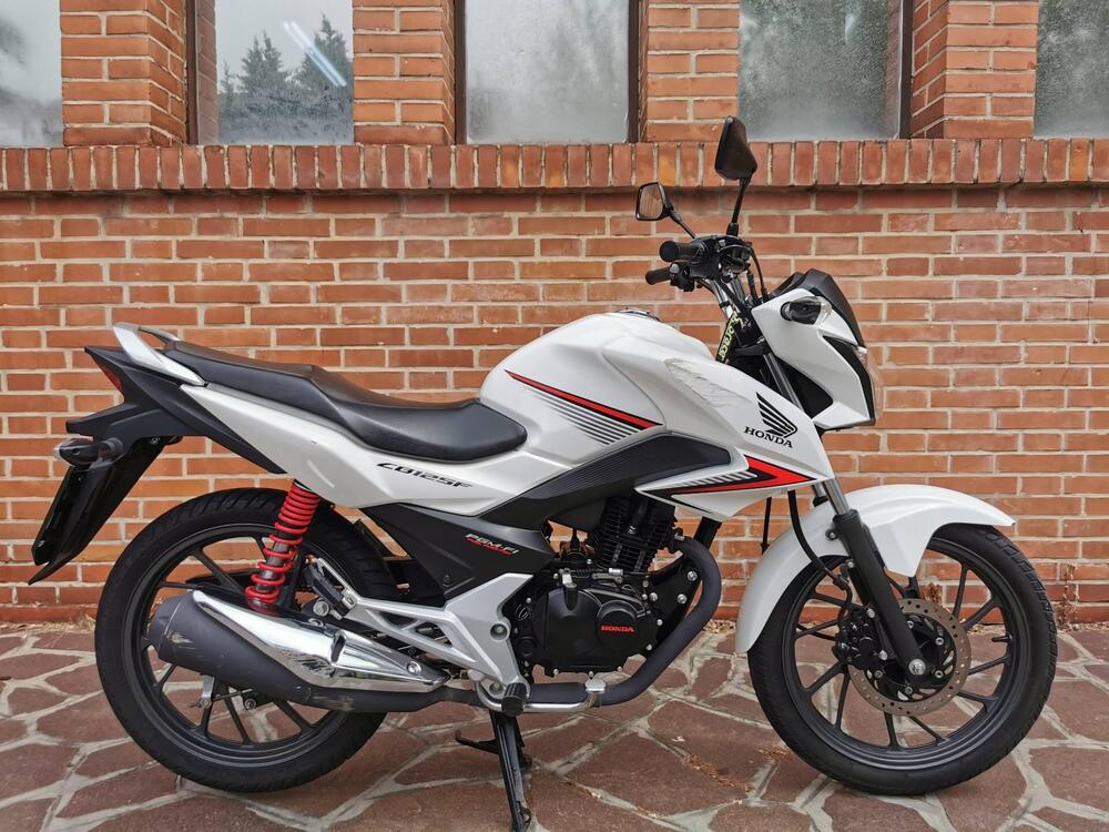 Honda CB 125 F (2015 - 16) (2)