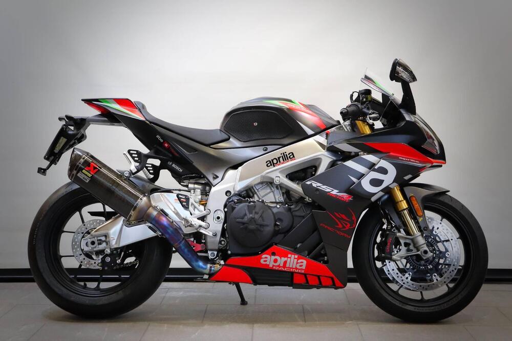 Aprilia RSV4 1100 Factory (2020)