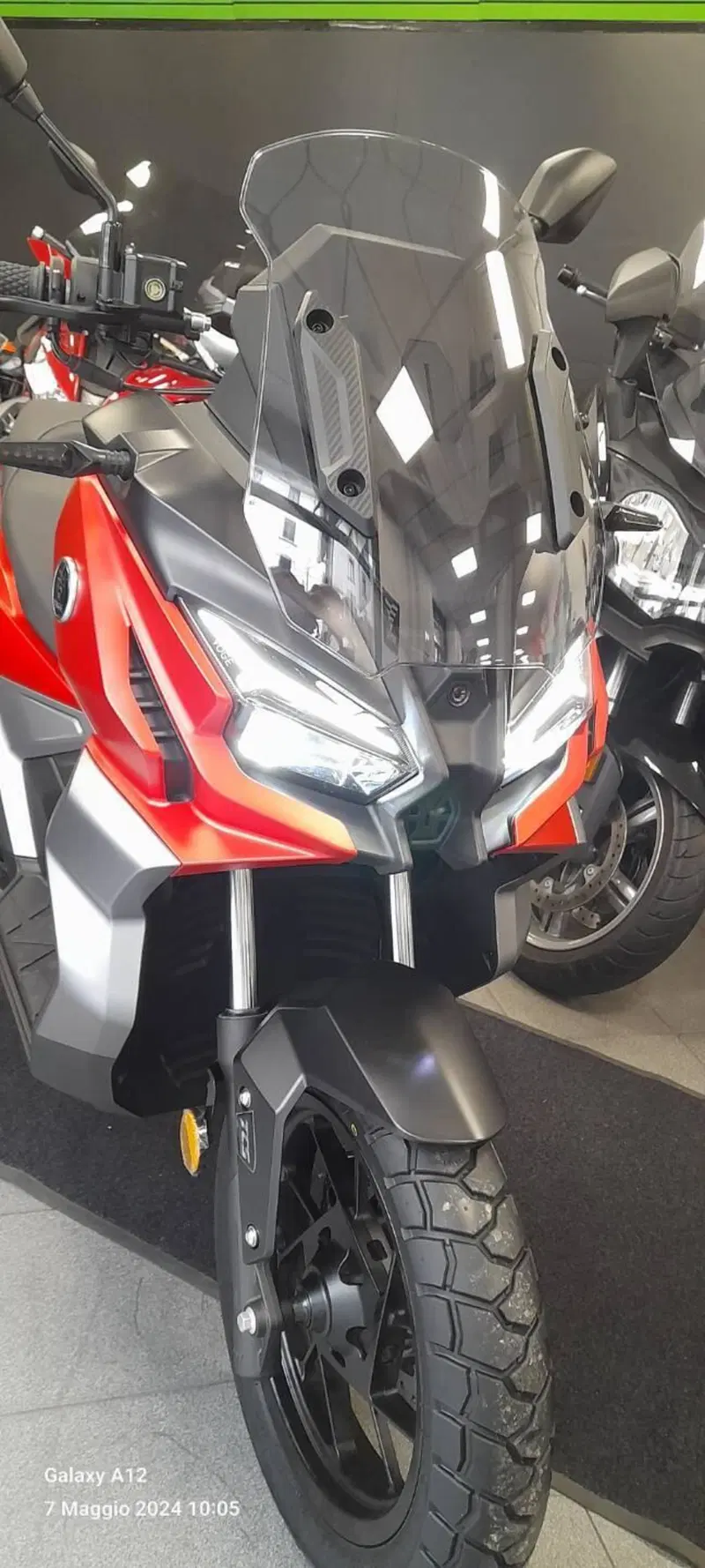 Voge Sfida SR1 ADV (2023 - 26) (4)