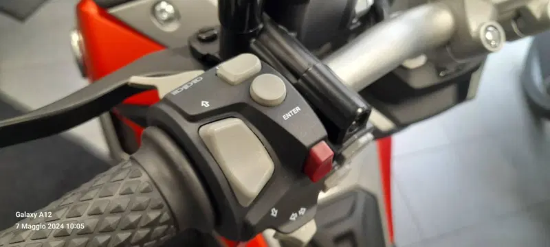 Voge Sfida SR1 ADV (2023 - 26) (7)
