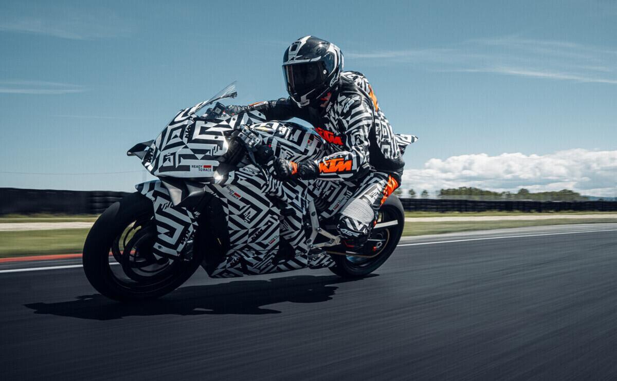 KTM 990 RC R, arriva il prototipo della sportiva carenata KTM! - News -  Moto.it