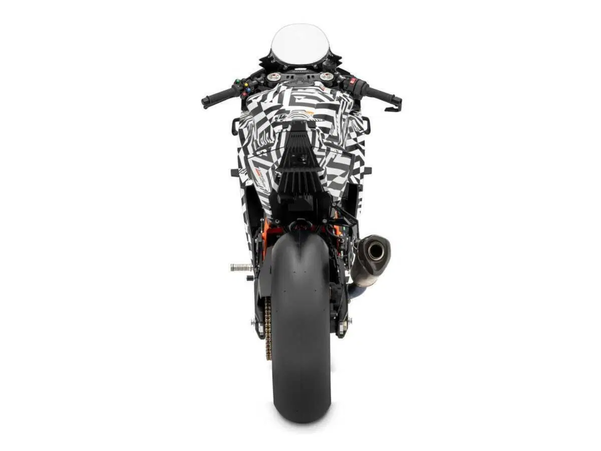 KTM 990 RC R, arriva il prototipo della sportiva carenata KTM! (6)