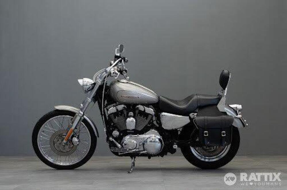 Harley-Davidson 1200 Custom (2007 - 13) - XL 1200C (4)
