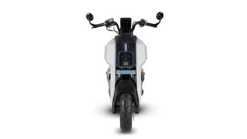 Elettrico? No, ibrido. Sym al lavoro sullo scooter PE 3 con autonomia esagerata (col trucco) (3)