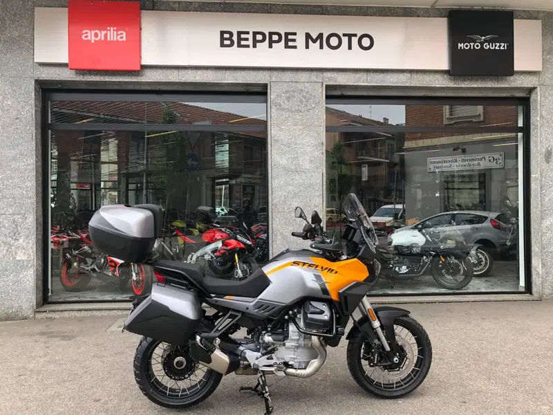 Moto Guzzi Stelvio (2024 - 26) (4)