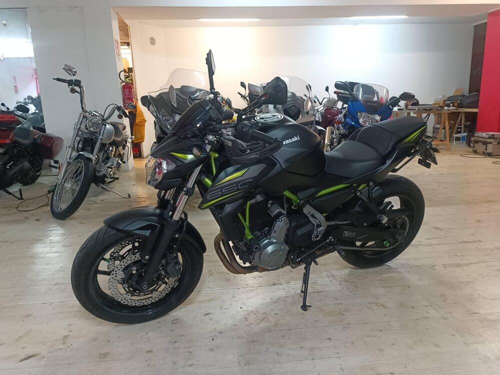 Kawasaki Z 650 (2017 - 19) (3)