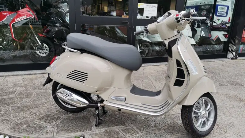 Vespa GTS 310 (2025 - 26)