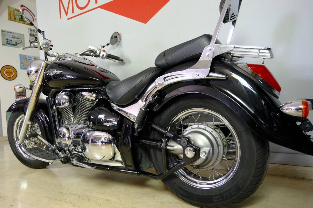 Suzuki Intruder 800 M (2009 - 17) (3)