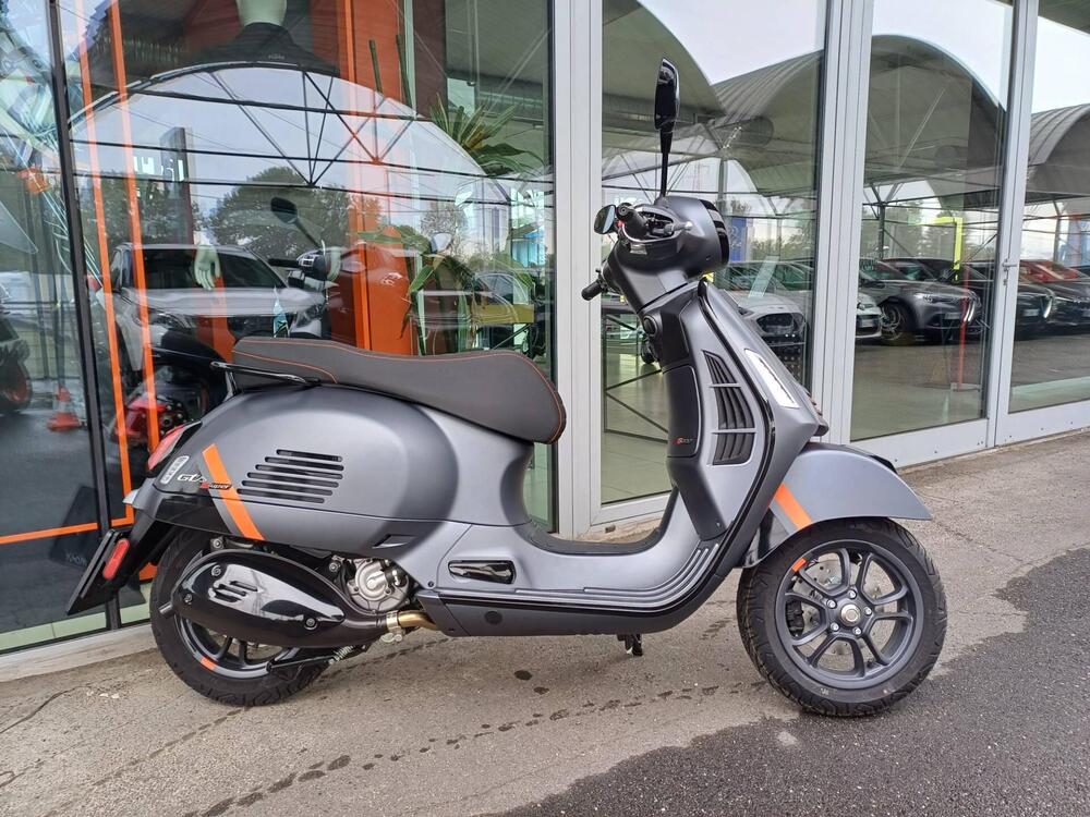 Vespa GTS 300 Super Sport (2023 - 24)